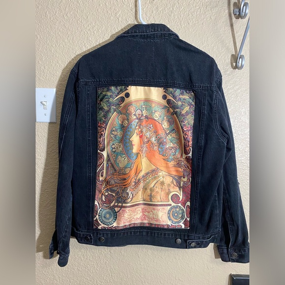 Alphonse Mucha Denim Jacket Forever 21 Size Medium - Picture 1 of 5